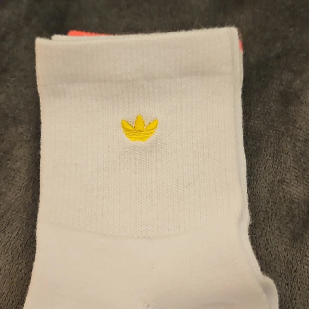 adidas socks white